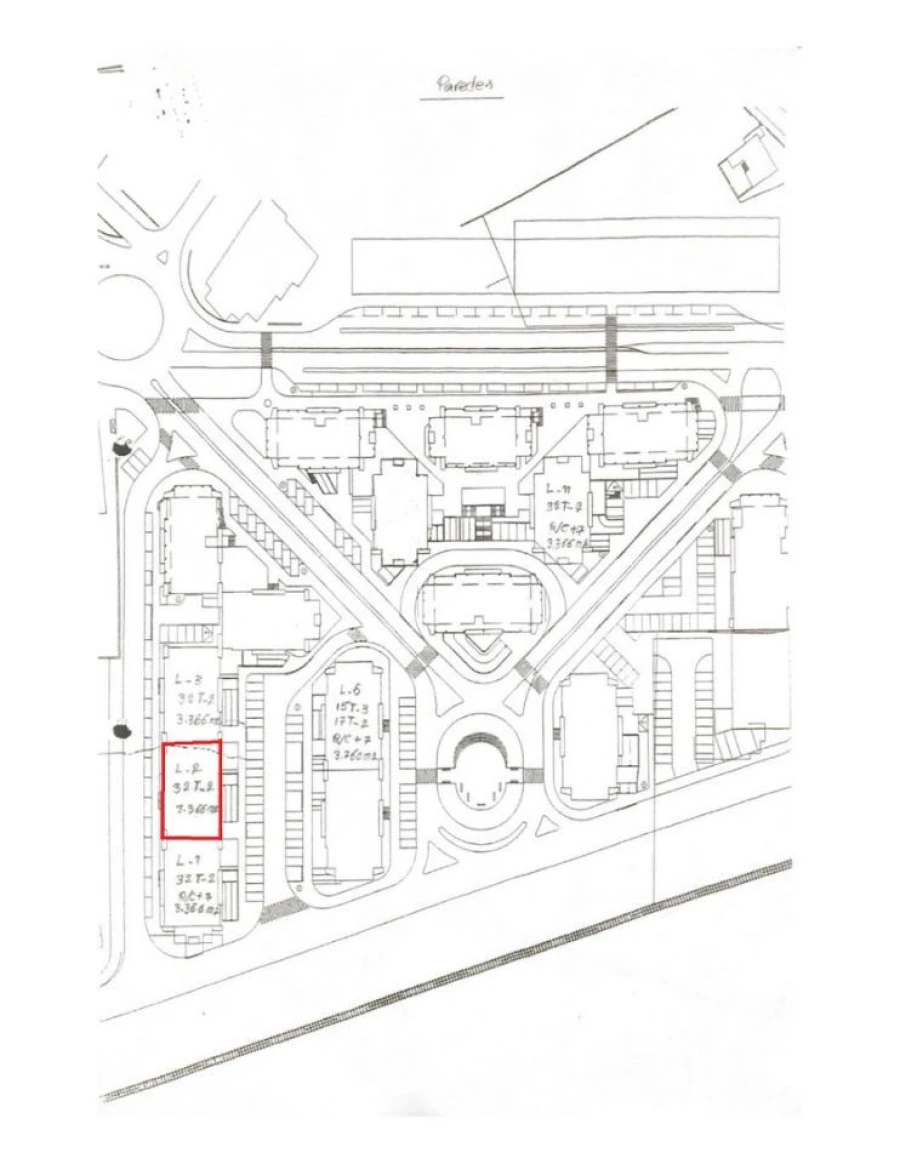 Terreno P/ Prédio para Venda em Paredes Foto 2