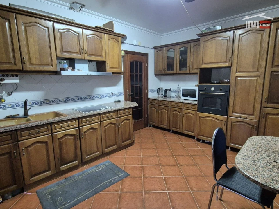 Moradia T5 para Venda em Mira de Aire Foto 15