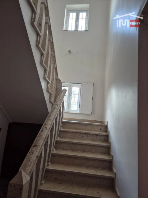 Moradia T5 para Venda em Mira de Aire