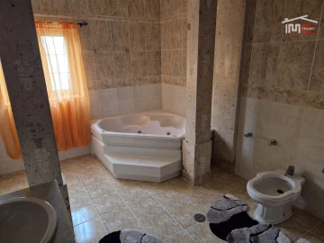 Moradia T5 para Venda em Mira de Aire