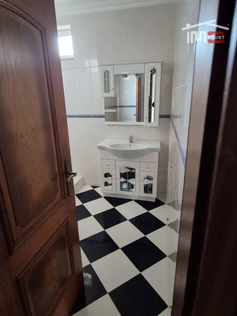 Moradia T5 para Venda em Mira de Aire