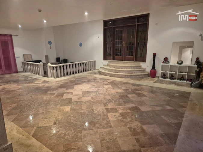 Moradia T5 para Venda em Mira de Aire Foto 3