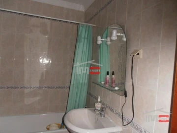 Apartamento T1 para Arrendamento em Fatima