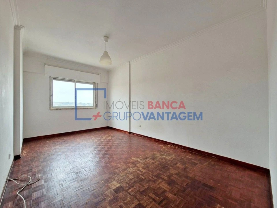 Apartamento T2 para Venda em Queluz e Belas Foto 9