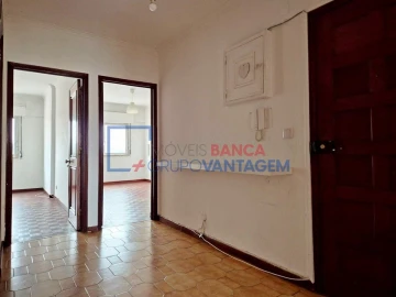 Apartamento T2 para Venda em Queluz e Belas