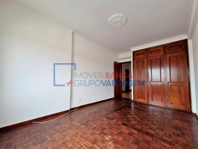 Apartamento T2 para Venda em Queluz e Belas Foto 11
