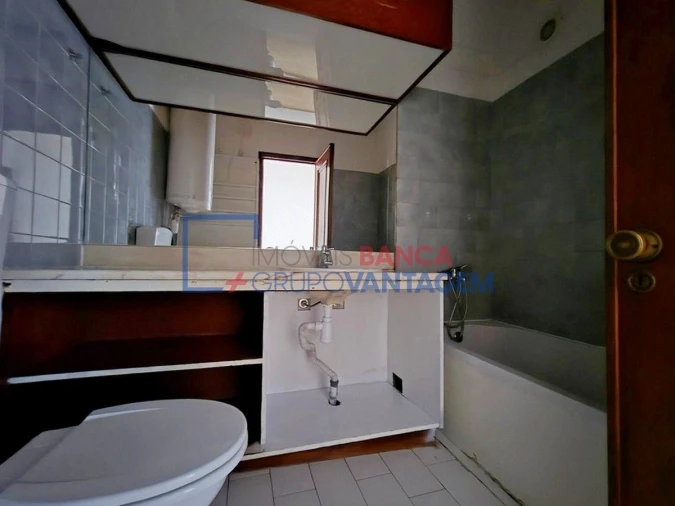 Apartamento T2 para Venda em Queluz e Belas Foto 13