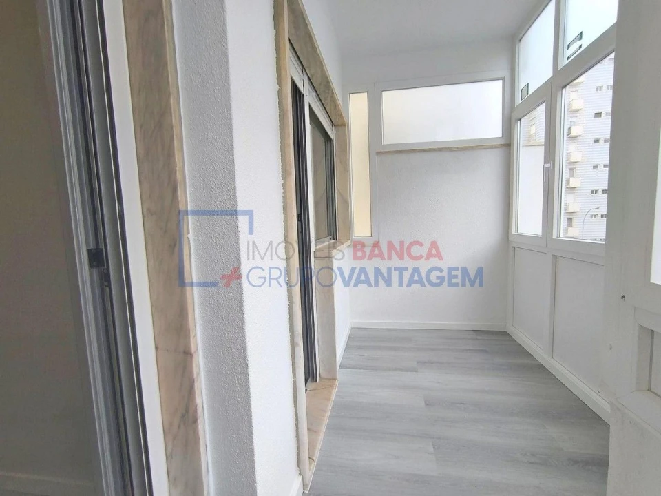 Apartamento T2 para Venda em Oeiras e São Julião da Barra, Paço de Arcos e Caxias Foto 13