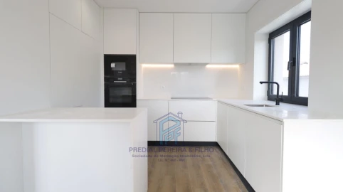 Apartamento T3 para Venda em Baguim do Monte (Rio Tinto)