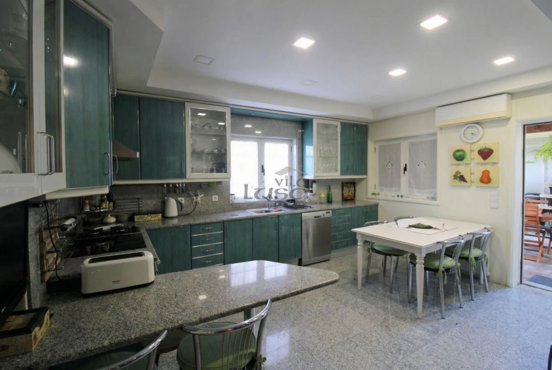 Moradia T5 para Venda em Mafamude e Vilar do Paraíso Foto 21