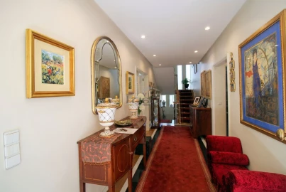 Moradia T5 para Venda em Mafamude e Vilar do Paraíso