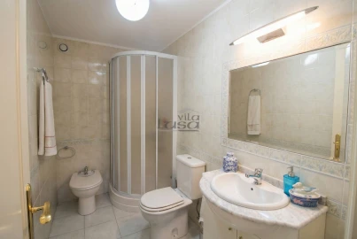 Moradia T5 para Venda em Mafamude e Vilar do Paraíso