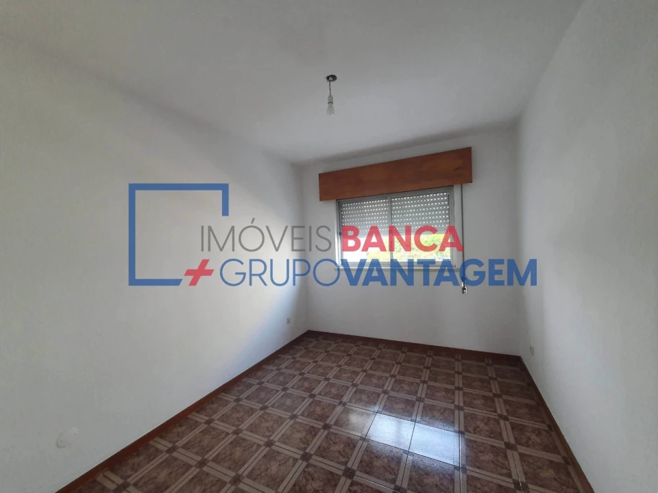 Apartamento T3 para Venda em Vilar de Andorinho Foto 8