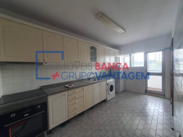 Apartamento T3 para Venda em Vilar de Andorinho