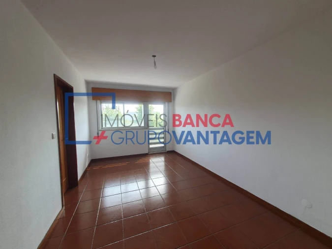 Apartamento T3 para Venda em Vilar de Andorinho Foto 3