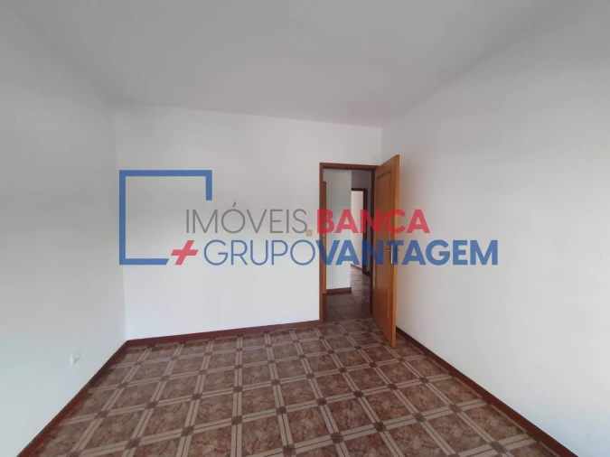Apartamento T3 para Venda em Vilar de Andorinho Foto 7