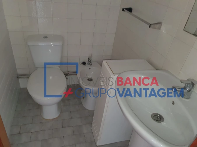 Apartamento T3 para Venda em Vilar de Andorinho Foto 10