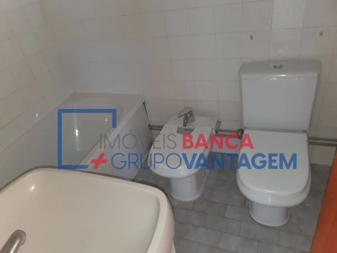 Apartamento T3 para Venda em Vilar de Andorinho Foto 11