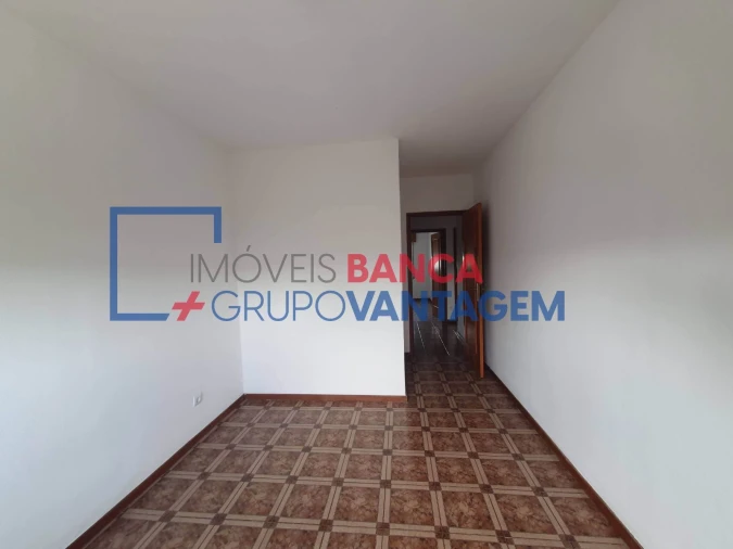 Apartamento T3 para Venda em Vilar de Andorinho Foto 13