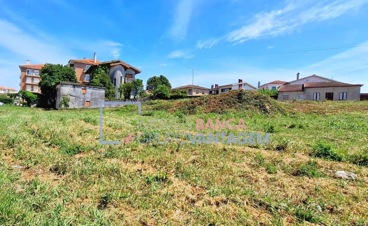 Moradia T4 para Venda em Albergaria-A-Velha e Valmaior Foto 2