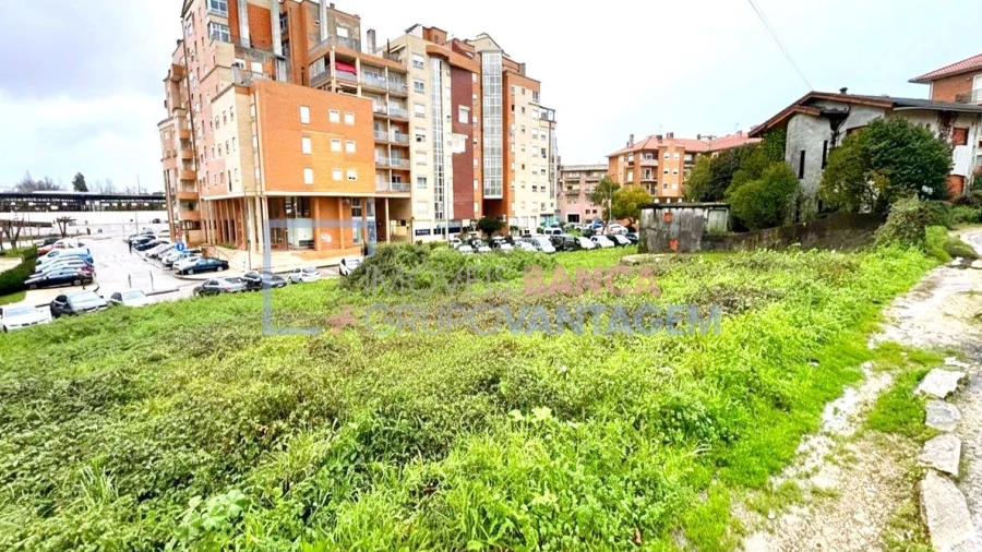 Moradia T4 para Venda em Albergaria-A-Velha e Valmaior