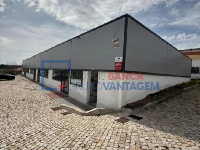 Armazém para Venda em Vila Franca das Naves e Feital Foto 2