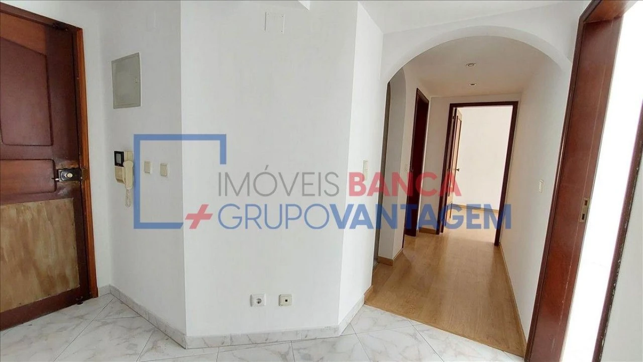 Apartamento T2 para Venda em Algueirão-Mem Martins Foto 15