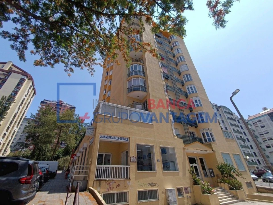 Apartamento T2 para Venda em Algueirão-Mem Martins Foto 24