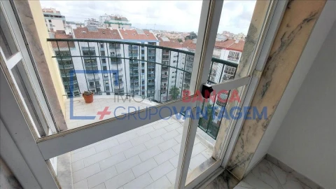 Apartamento T2 para Venda em Algueirão-Mem Martins