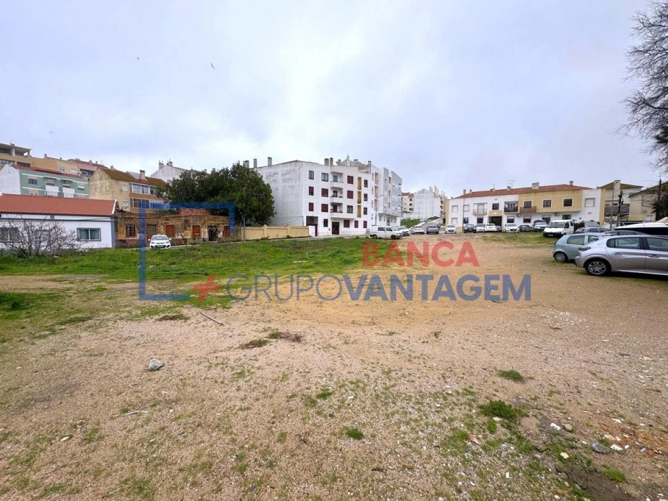 Terreno P/ Prédio para Venda em Setubal (São Sebastião) Foto 2