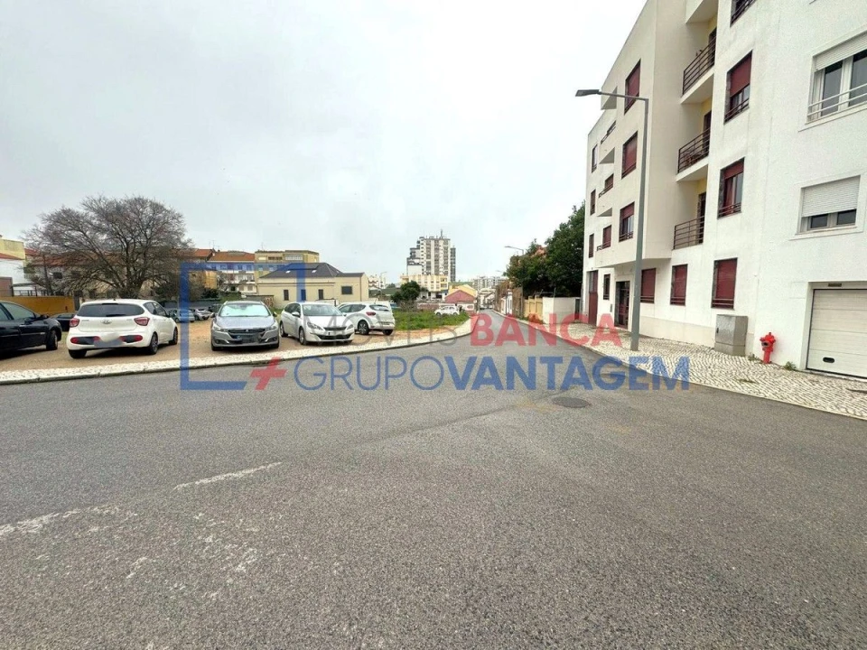 Terreno P/ Prédio para Venda em Setubal (São Sebastião) Foto 26