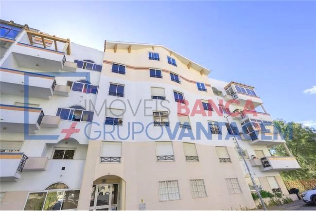 Apartamento T2 para Venda em Algueirão-Mem Martins Foto 3