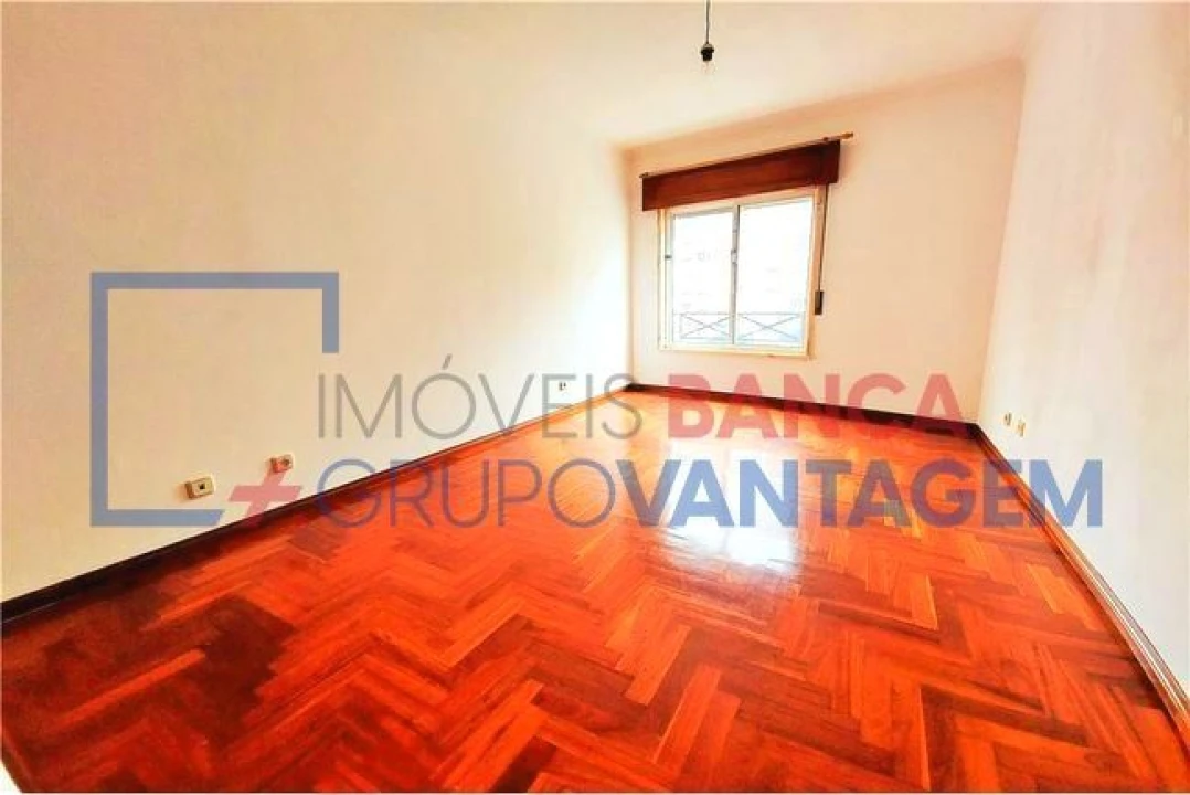 Apartamento T2 para Venda em Algueirão-Mem Martins Foto 9