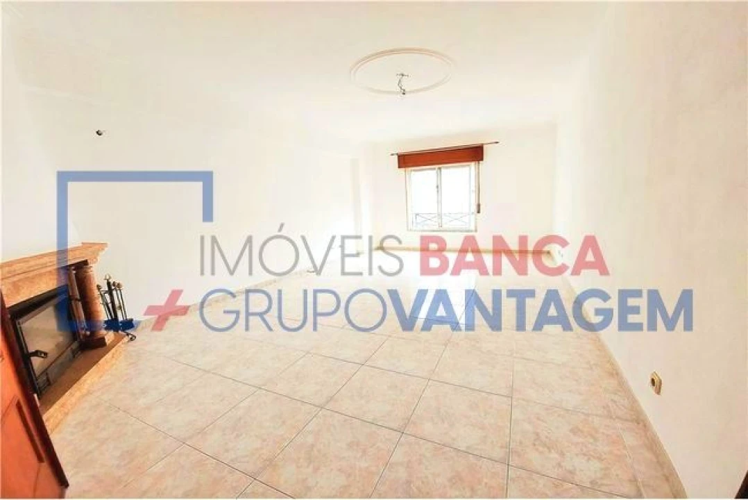 Apartamento T2 para Venda em Algueirão-Mem Martins Foto 11