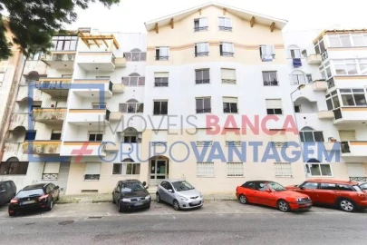 Apartamento T2 para Venda em Algueirão-Mem Martins