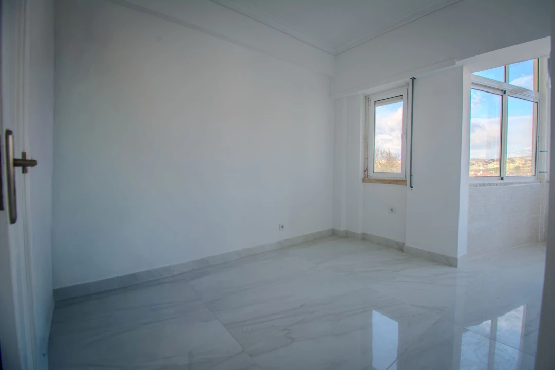 Apartamento T3 para Arrendamento em Carcavelos e Parede Foto 22