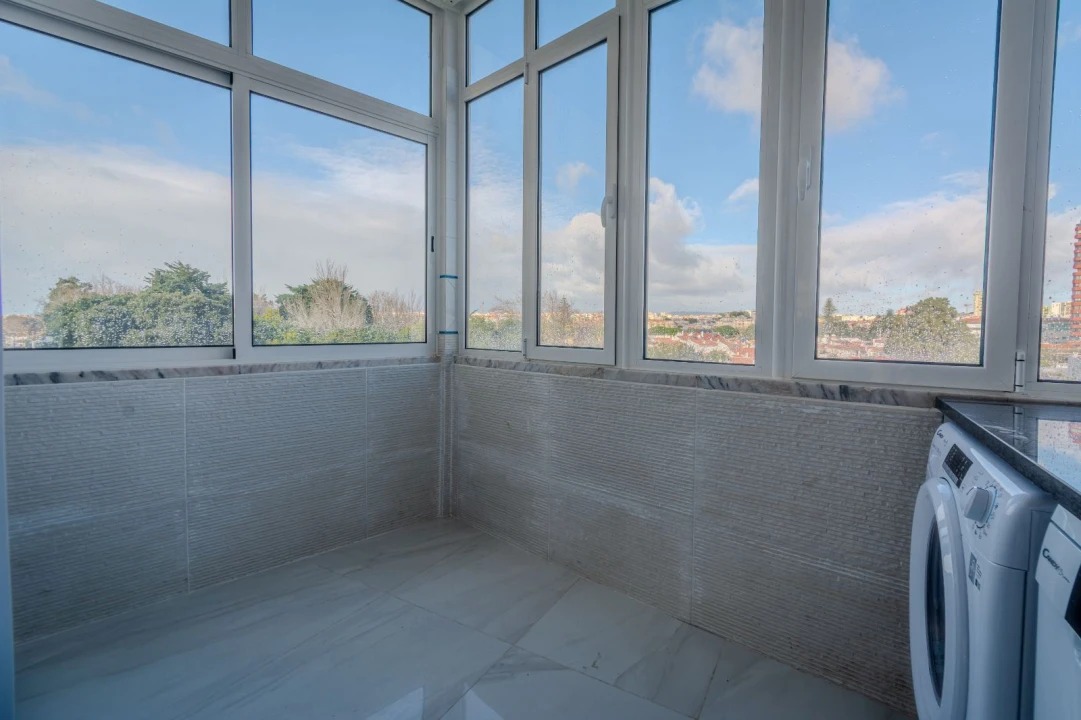 Apartamento T3 para Arrendamento em Carcavelos e Parede Foto 4