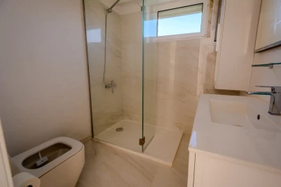 Apartamento T3 para Arrendamento em Carcavelos e Parede