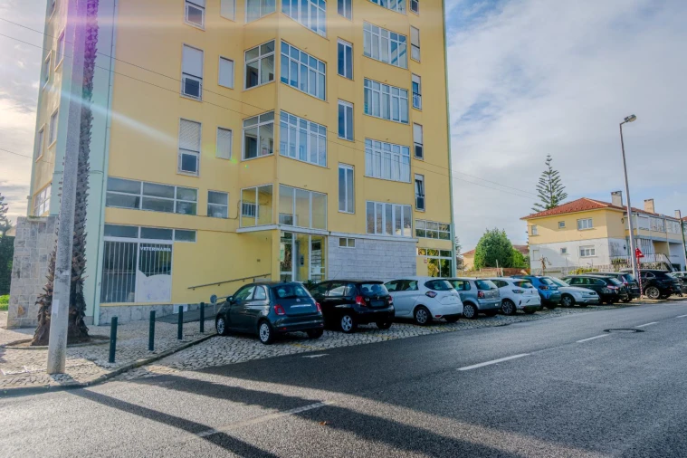 Apartamento T3 para Arrendamento em Carcavelos e Parede Foto 25