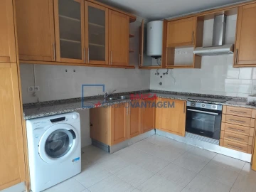 Apartamento T3 para Venda em Azambuja