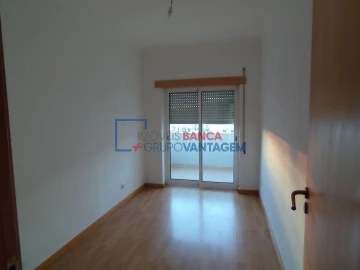 Apartamento T3 para Venda em Azambuja