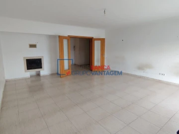Apartamento T2 para Venda em Azambuja
