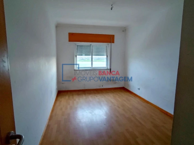 Apartamento T2 para Venda em Azambuja Foto 10