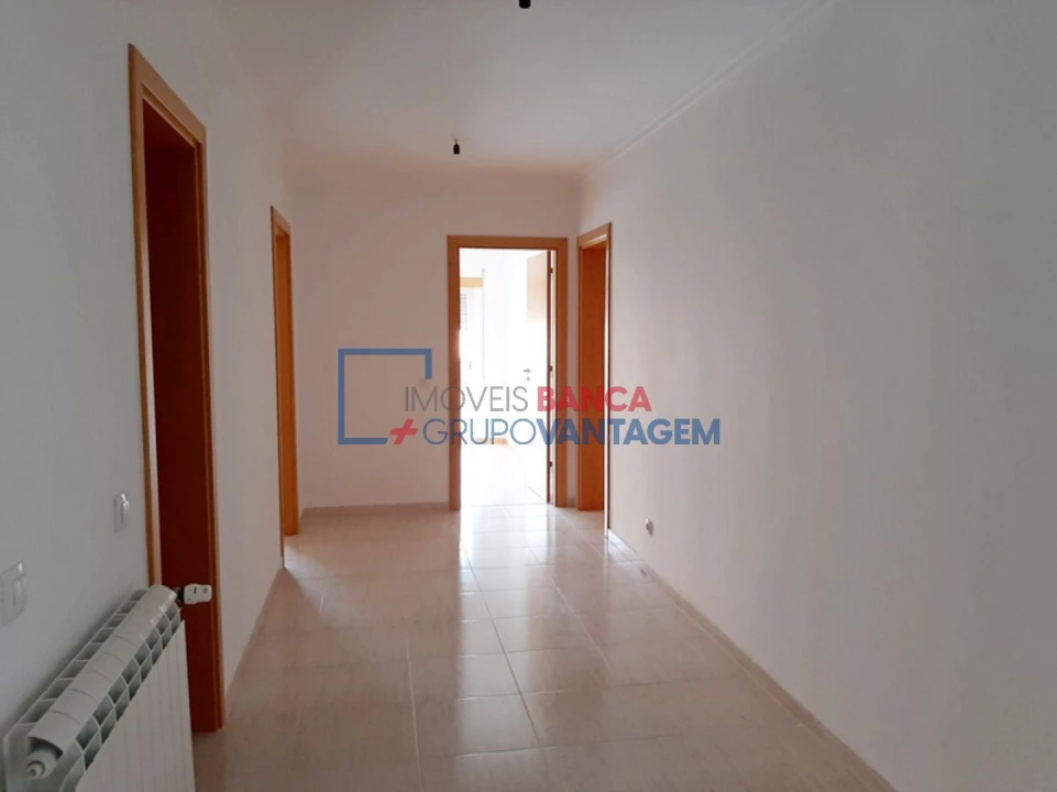 Apartamento T3 para Venda em Azambuja Foto 6