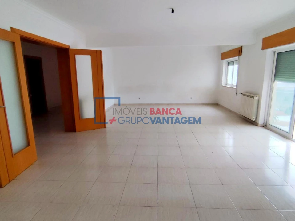 Apartamento T3 para Venda em Azambuja Foto 1