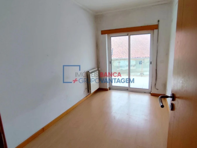 Apartamento T3 para Venda em Azambuja Foto 10