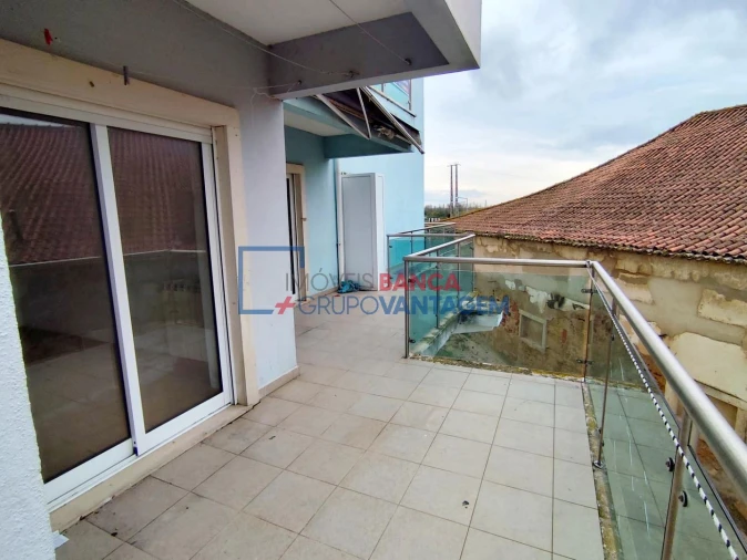 Apartamento T3 para Venda em Azambuja Foto 11