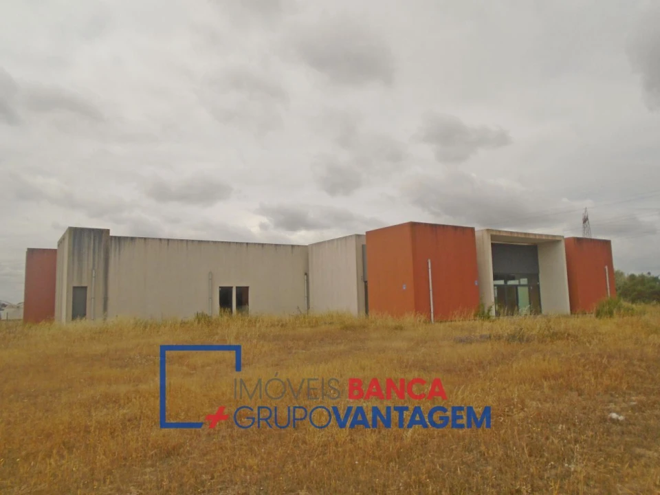 Prédio para Venda em Samora Correia Foto 6