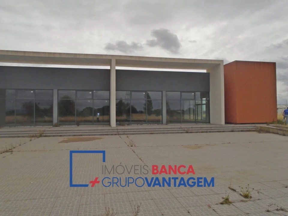 Prédio para Venda em Samora Correia Foto 2