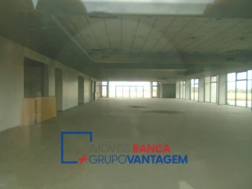 Prédio para Venda em Samora Correia